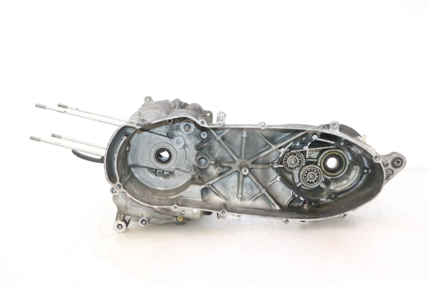 photo de DOLNA OBUDOWA SILNIKA YAMAHA YP MAJESTY 125 (2007 - 2010) - Widok główny