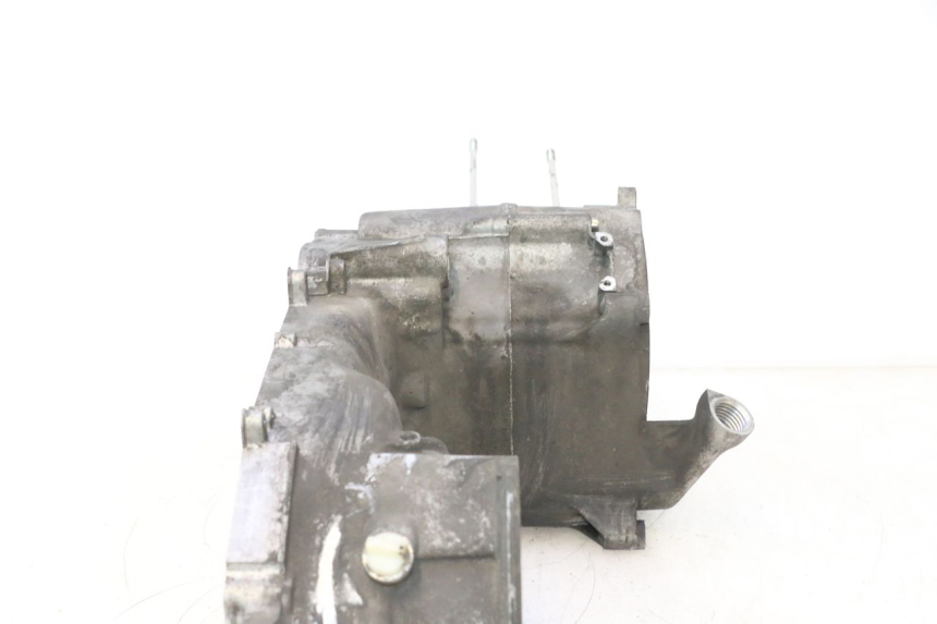 photo de DOLNA OBUDOWA SILNIKA YAMAHA YP MAJESTY 125 (2007 - 2010) - Zbliżenie komponentów