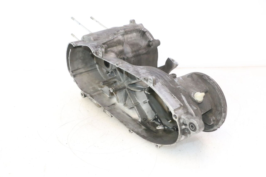 photo de DOLNA OBUDOWA SILNIKA YAMAHA YP MAJESTY 125 (2007 - 2010) - Zdjęcie dodatkowe
