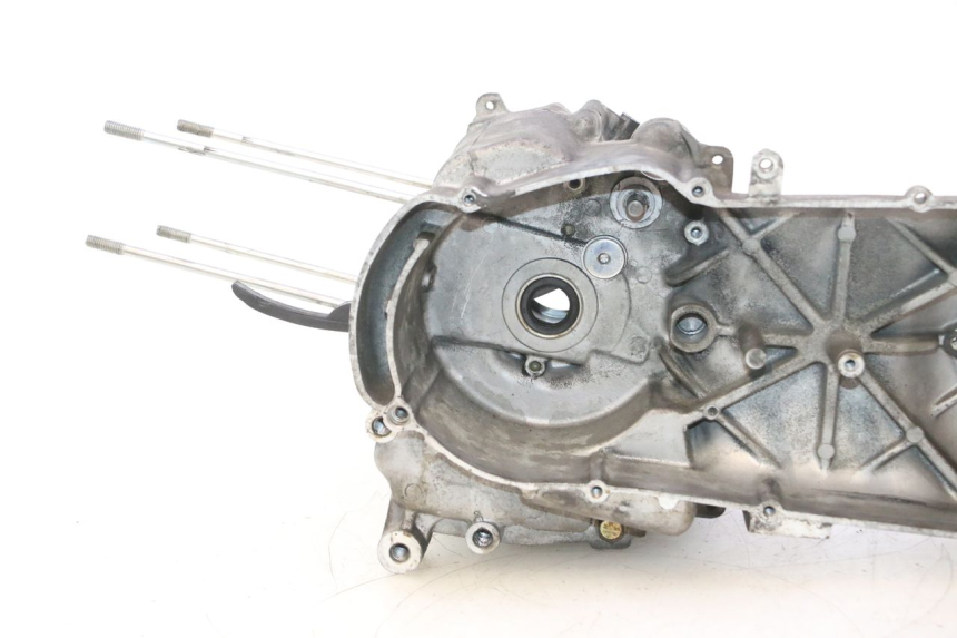 photo de DOLNA OBUDOWA SILNIKA YAMAHA YP MAJESTY 125 (2007 - 2010) - Kontrola wizualna