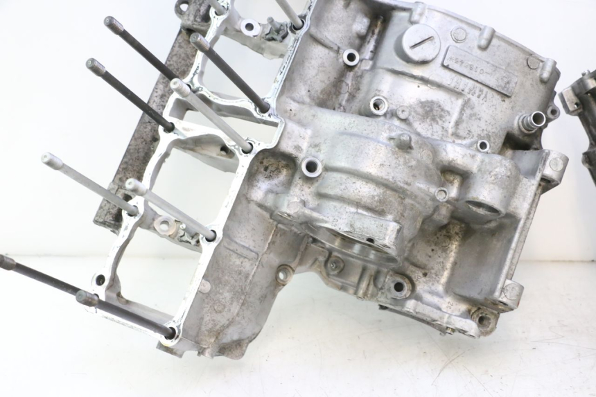 photo de DOLNA OBUDOWA SILNIKA YAMAHA YZF R GENESIS 750 (1993 - 1998) - Zdjęcie dodatkowe