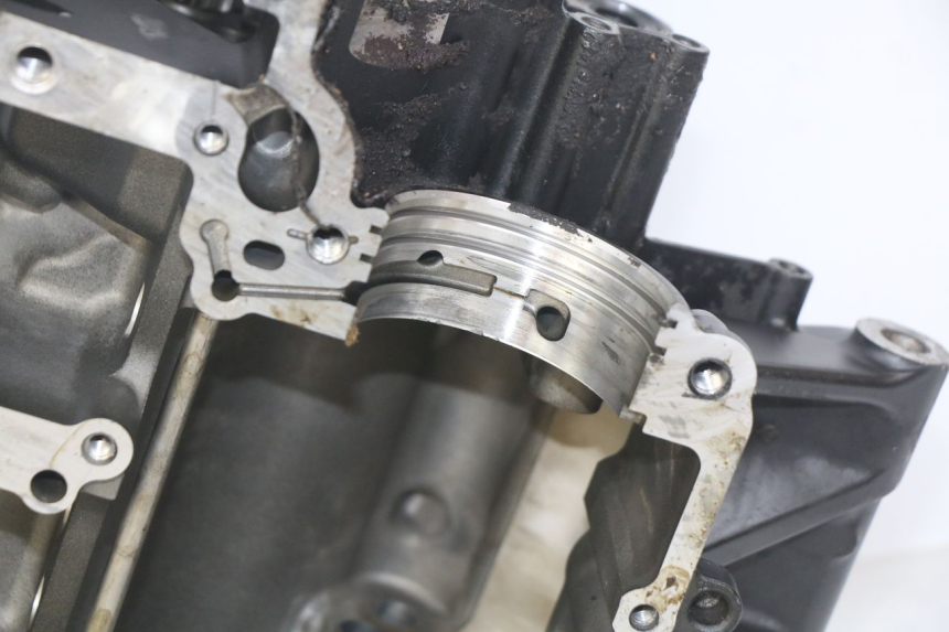 photo de Karter dolny silnika YAMAHA YZF R1 1000 (2007 - 2008) - Zbliżenie komponentów