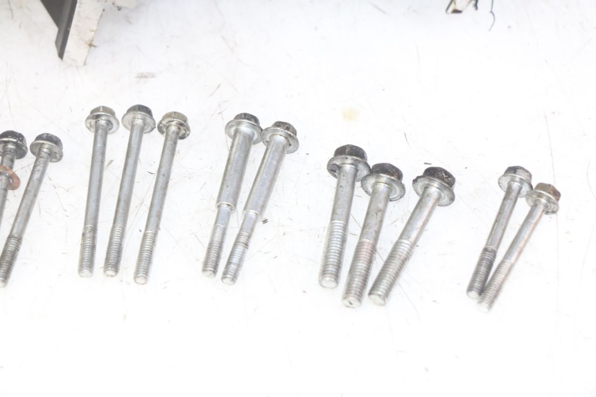 photo de Karter dolny silnika YAMAHA YZF R1 1000 (2007 - 2008) - Alternatywny kąt