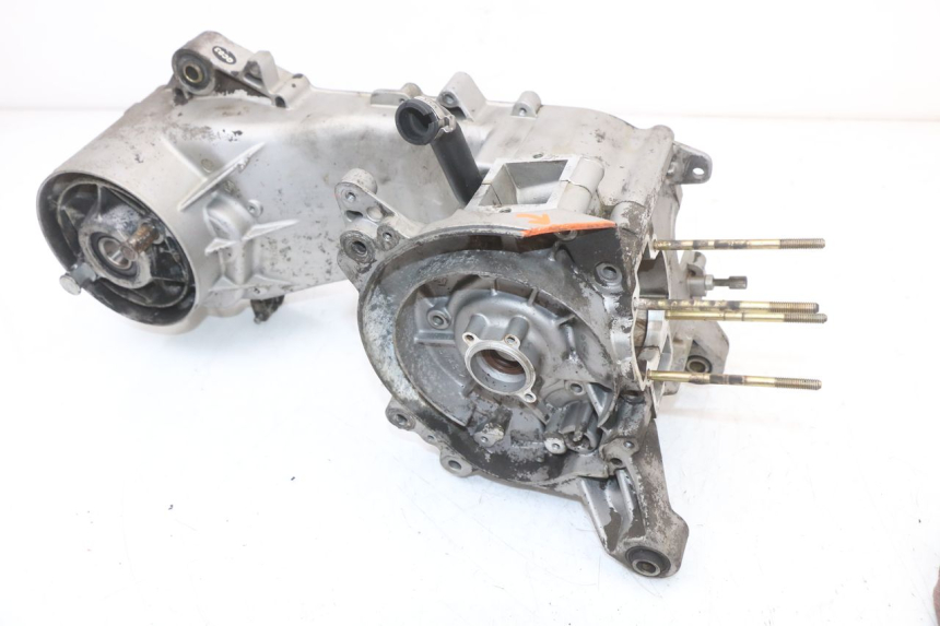 photo de Karter dolny silnika PIAGGIO ZIP 2T 50 (2009 - 2019) - Stan powierzchni