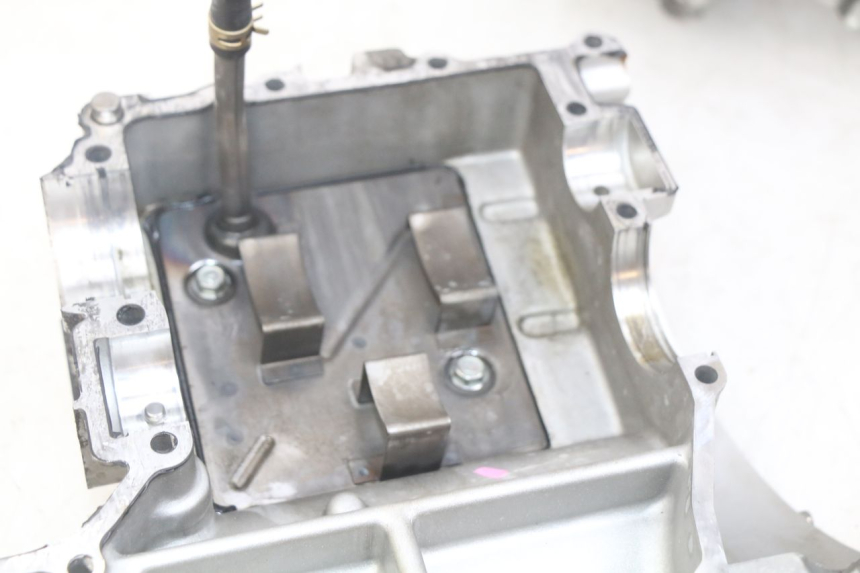 photo de Karter dolny silnika KAWASAKI ZX-6R ZX6R 600 (1995 - 1997) - Zbliżenie komponentów