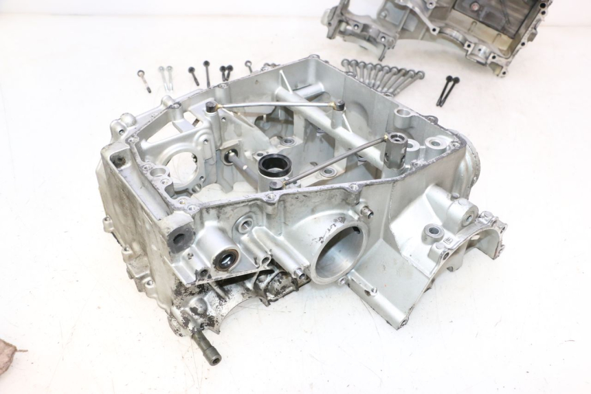 photo de DOLNA OBUDOWA SILNIKA KAWASAKI ZX-6R ZX6R 600 (2000 - 2002) - Kontrola wizualna