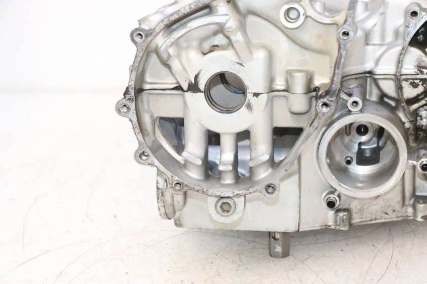 photo de DOLNA OBUDOWA SILNIKA KAWASAKI ZX-6R ZX6R 600 (2000 - 2002) - Oznaczenia i referencje