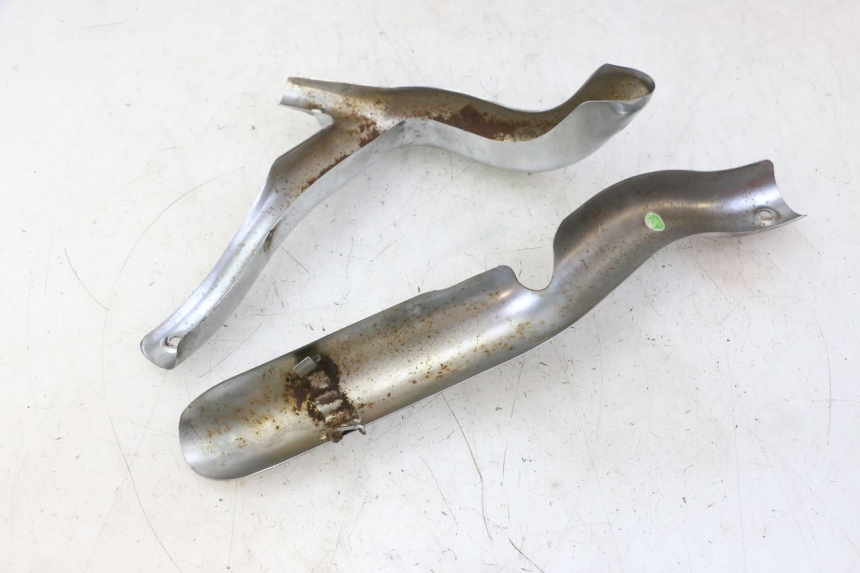 photo de OSŁONA WYDECHU HYOSUNG GV AQUILA 125 (2000 - 2009) - Zbliżenie techniczne