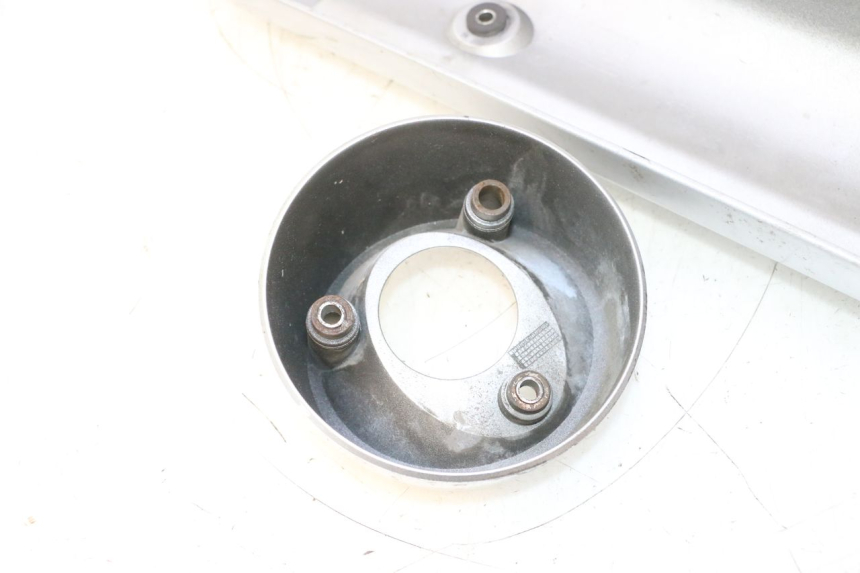 photo de OBUDOWA WYDECHU SUZUKI BURGMAN 125 (2007 - 2014) - Widok ogólny
