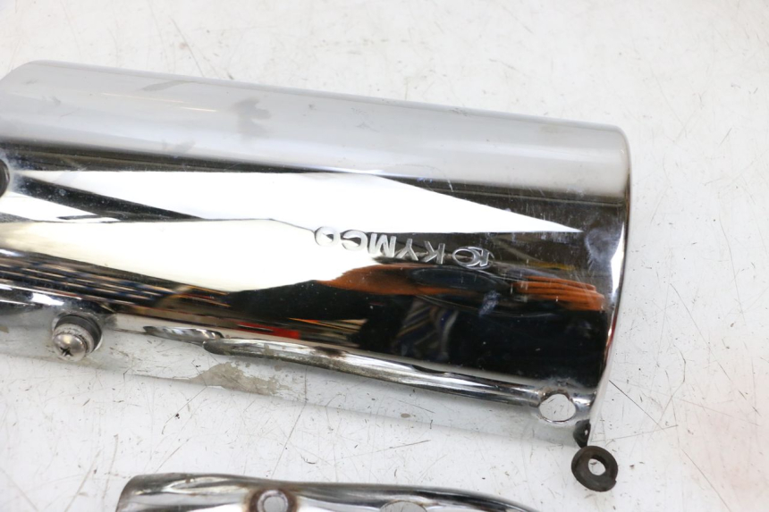 photo de OBUDOWA WYDECHU KYMCO GRAND DINK 125 (2002 - 2007) - Stan powierzchni