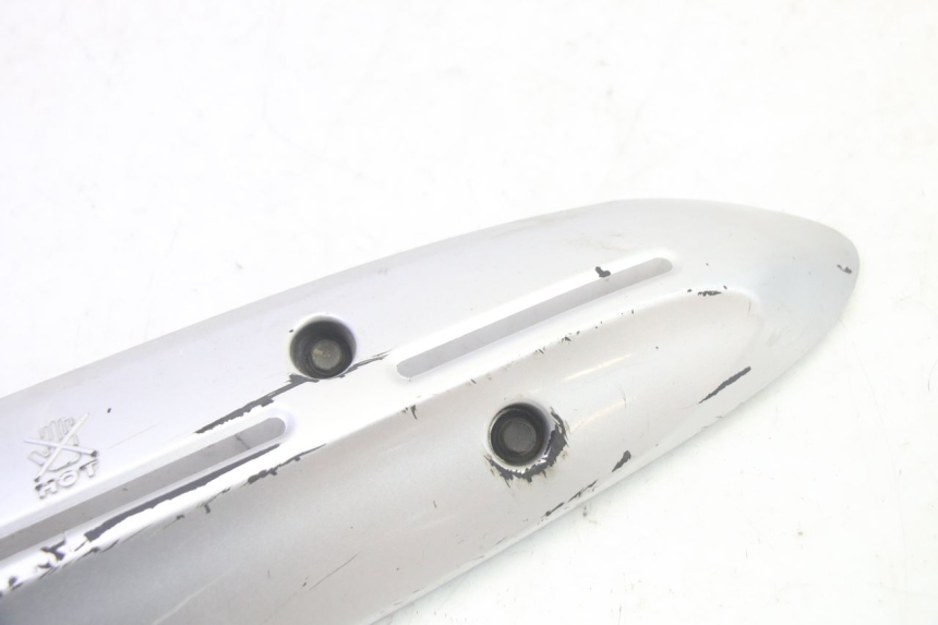 photo de OBUDOWA WYDECHU SYM GTS EVO 125 (2009 - 2013) - Zoom stanu zużycia