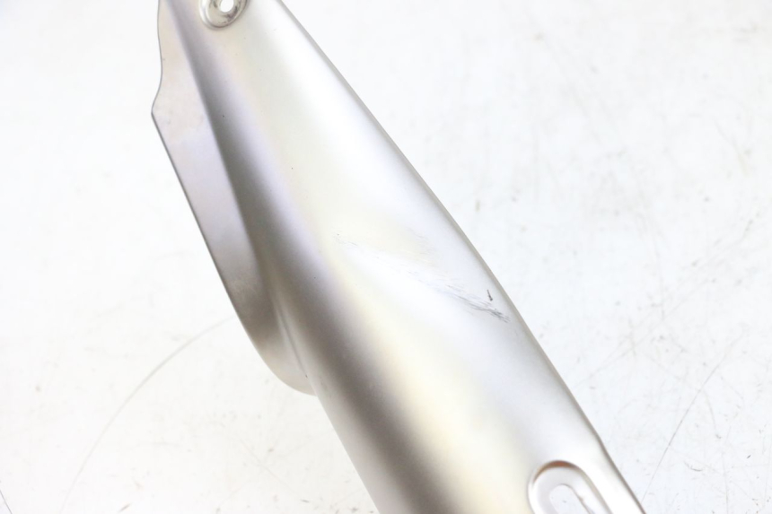 photo de OBUDOWA WYDECHU BMW R GS 1250 (2021 - 2024) - Zoom stanu zużycia