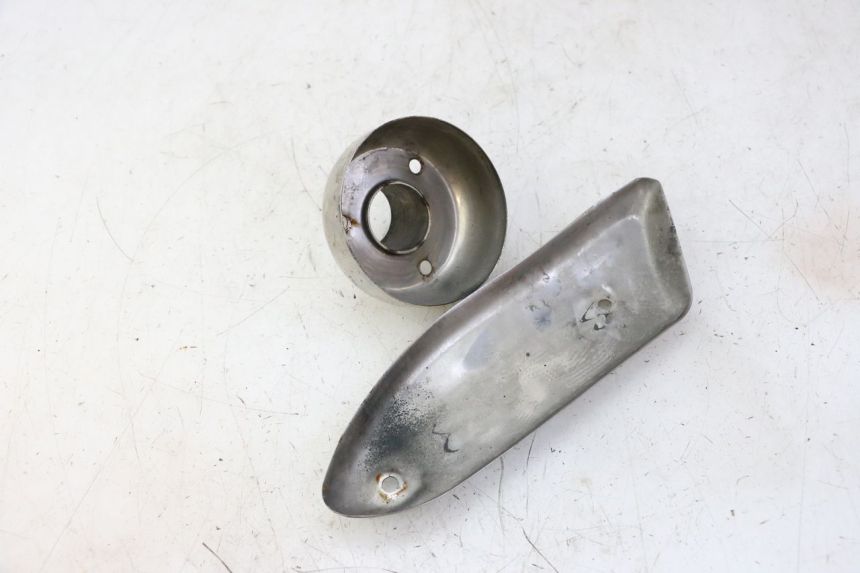 photo de OSŁONA WYDECHU PEUGEOT V-CLIC VCLIC 50 (2007 - 2013) - Inny kąt widzenia