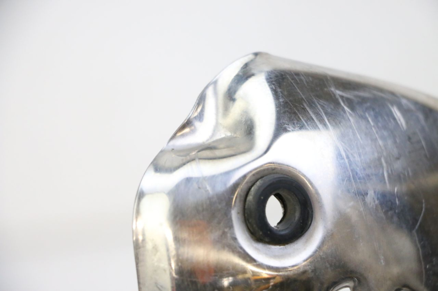 photo de OSŁONA WYDECHU PIAGGIO VESPA S 2T 50 (2007 - 2014) - Inny kąt widzenia