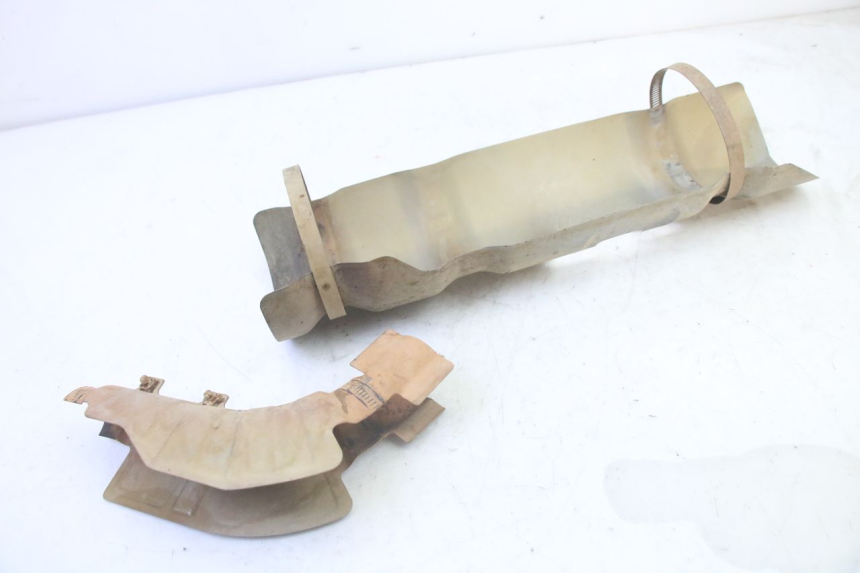 photo de OSŁONA WYDECHU YAMAHA YFM GRIZZLY 550 (2008 - 2015) - Szczegół części