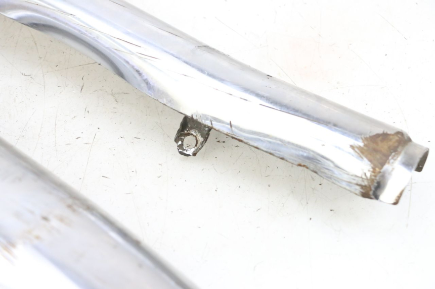 photo de OSŁONA WYDECHU KYMCO ZING 125 (1997 - 2003) - Szczegóły charakterystyczne