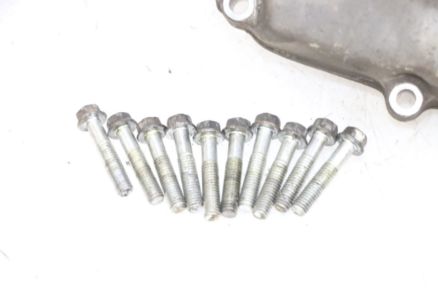 photo de OBUDOWA SPRZĘGŁA SUZUKI BURGMAN 650 (2013 - 2020) - Stan powierzchni