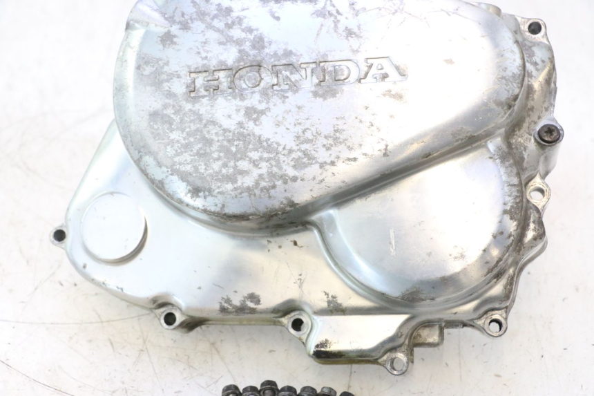 photo de OBUDOWA SPRZĘGŁA HONDA CB TWO FIFTY 250 (1991 - 2002) - Inny kąt widzenia