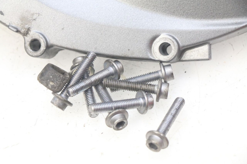 photo de OBUDOWA SPRZĘGŁA YAMAHA FJR ABS 1300 (2006 - 2012) - Zbliżenie techniczne