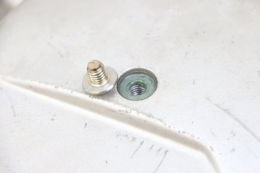 photo de OBUDOWA SPRZĘGŁA MBK X-LIMIT XLIMIT 50 (2007 - 2012) - Zoom stanu zużycia