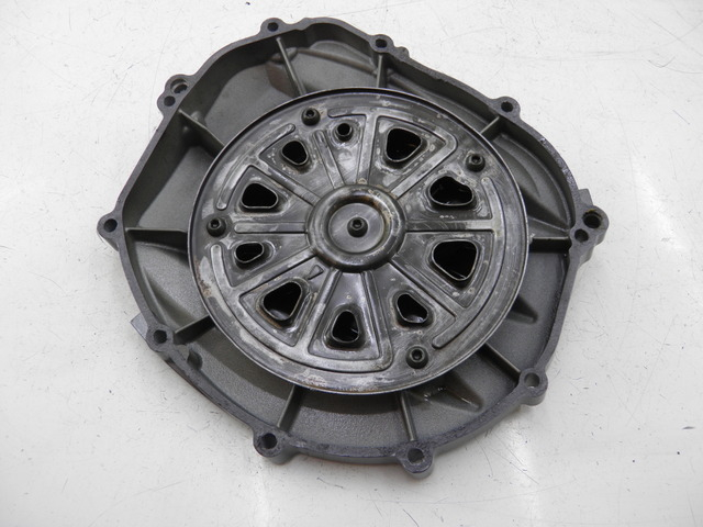 photo de OBUDOWA SPRZĘGŁA YAMAHA FJR 1300 (2004 - 2005) - Zbliżenie techniczne