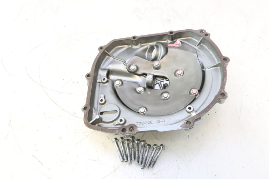 photo de OBUDOWA SPRZĘGŁA KAWASAKI ZZR 600 (1995 - 2004) - Punkty mocowania
