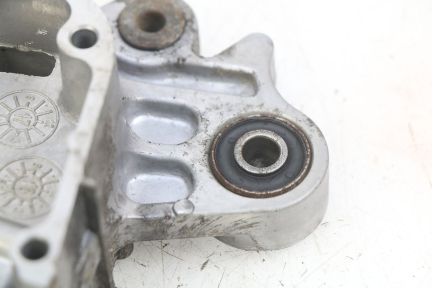 photo de OBUDOWA SILNIKA PRAWA KYMCO AGILITY 16+ 4T 50 (2018 - 2023) - Zoom stanu zużycia