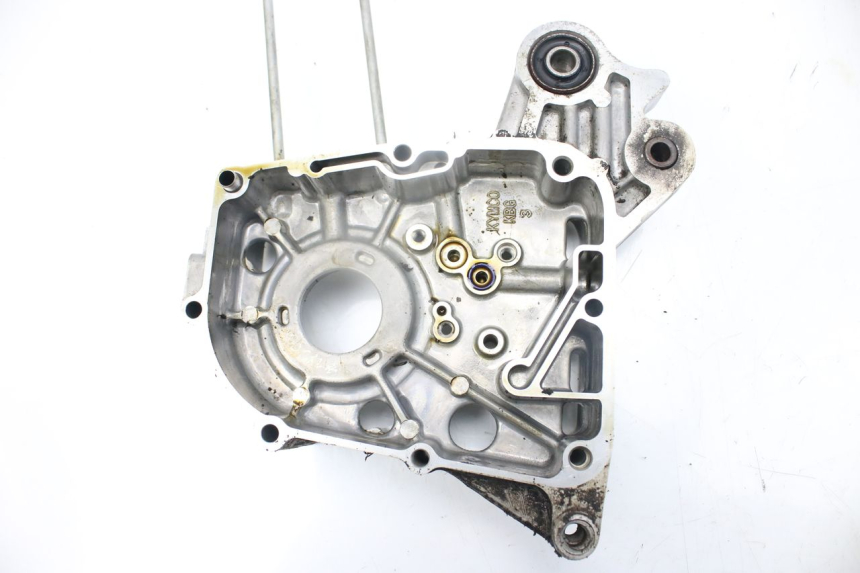 photo de OBUDOWA SILNIKA PRAWA KYMCO AGILITY DELIVERY 4T 50 (2018 - 2023) - Zbliżenie techniczne