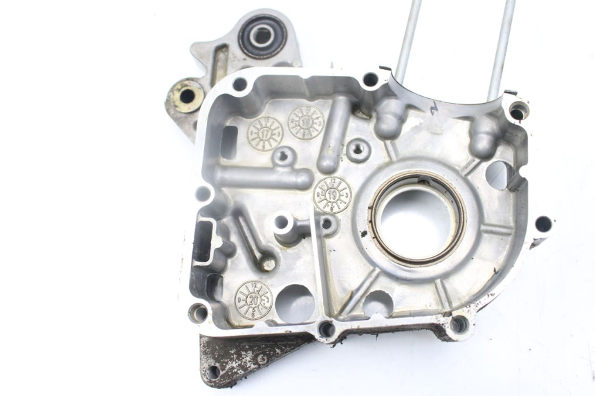 photo de OBUDOWA SILNIKA PRAWA KYMCO AGILITY DELIVERY 4T 50 (2018 - 2023) - Widok ogólny