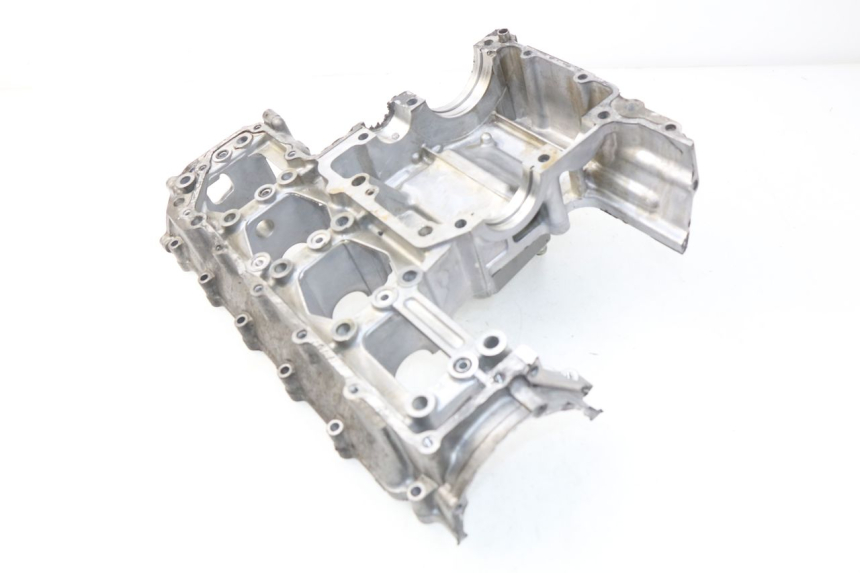 photo de OBUDOWA SILNIKA PRAWA SUZUKI GSX-R GSXR 600 (2001 - 2003) - Szczegół części