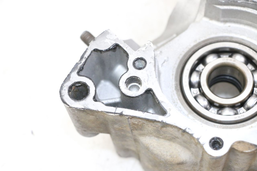 photo de OBUDOWA SILNIKA PRAWA KAWASAKI KX 65 (2000 - 2019) - Zbliżenie techniczne