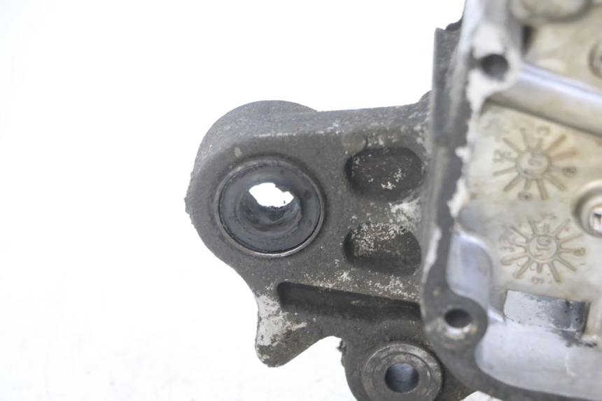 photo de OBUDOWA SILNIKA PRAWA KYMCO DINK 4T 50 (2007 - 2018) - Stan powierzchni