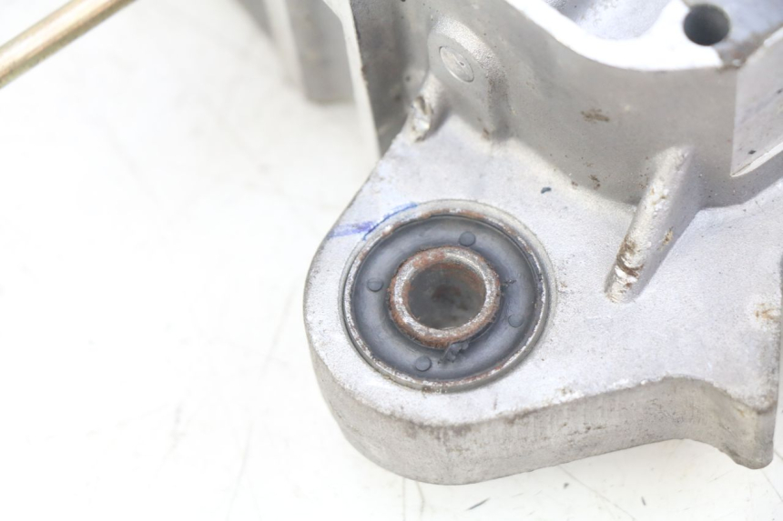 photo de OBUDOWA SILNIKA PRAWA SYM ORBIT III 3 4T 50 (2021 - 2025) - Zbliżenie techniczne