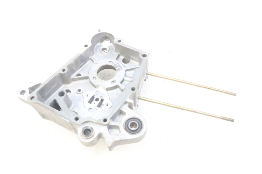 photo de OBUDOWA SILNIKA PRAWA SYM ORBIT III 3 4T 50 (2021 - 2025) - Punkty mocowania