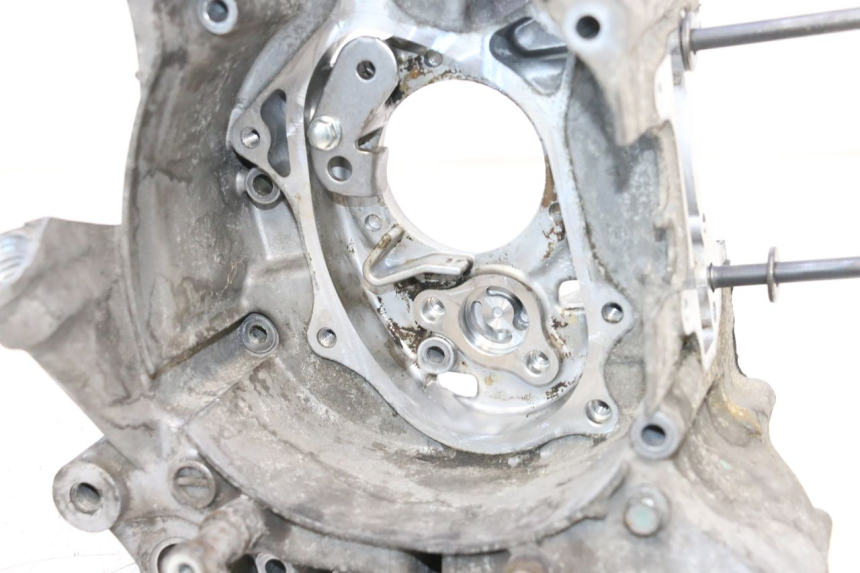 photo de PRAWA OBUDOWA SILNIKA HONDA PCX (JF57/JF64) 125 (2014 - 2018) - Oznaczenia i referencje