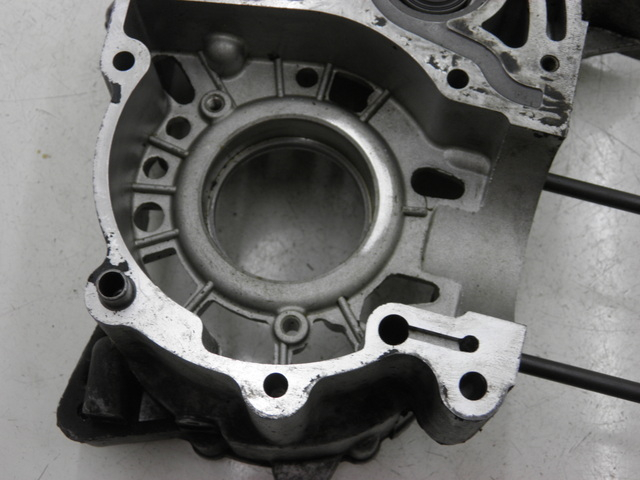 photo de OBUDOWA SILNIKA PRAWA PEUGEOT SATELIS 125 (2010 - 2012) - Oznaczenia i referencje