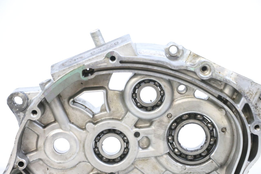 photo de OBUDOWA SILNIKA PRAWA YAMAHA TTR 125 (2000 - 2020) - Szczegóły charakterystyczne