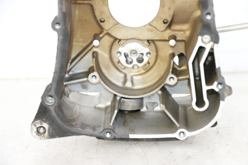 photo de OBUDOWA SILNIKA PRAWA YAMAHA X-MAX XMAX 125 (2010 - 2013) - Widok ogólny