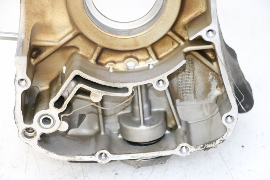 photo de OBUDOWA SILNIKA PRAWA YAMAHA X-MAX XMAX 125 (2010 - 2013) - Część sprawdzona