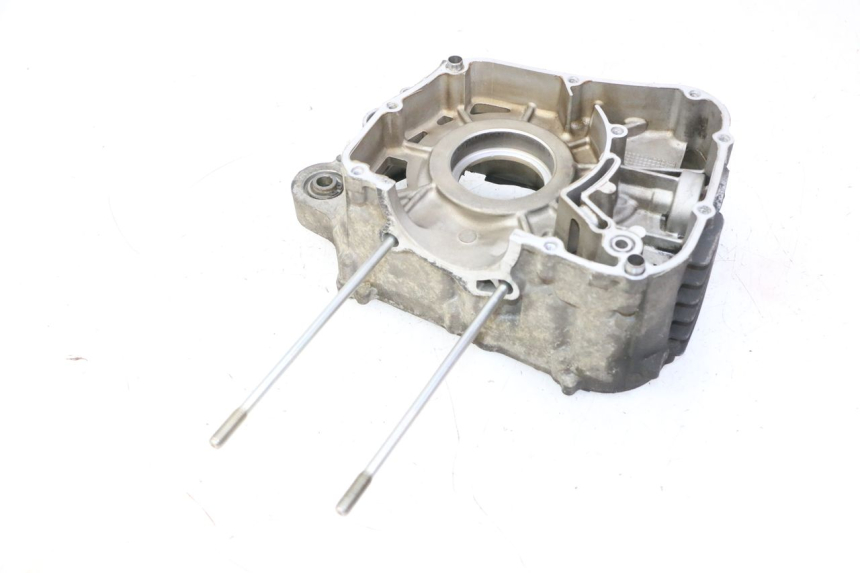 photo de OBUDOWA SILNIKA PRAWA YAMAHA X-MAX XMAX 125 (2010 - 2013) - Zoom stanu zużycia