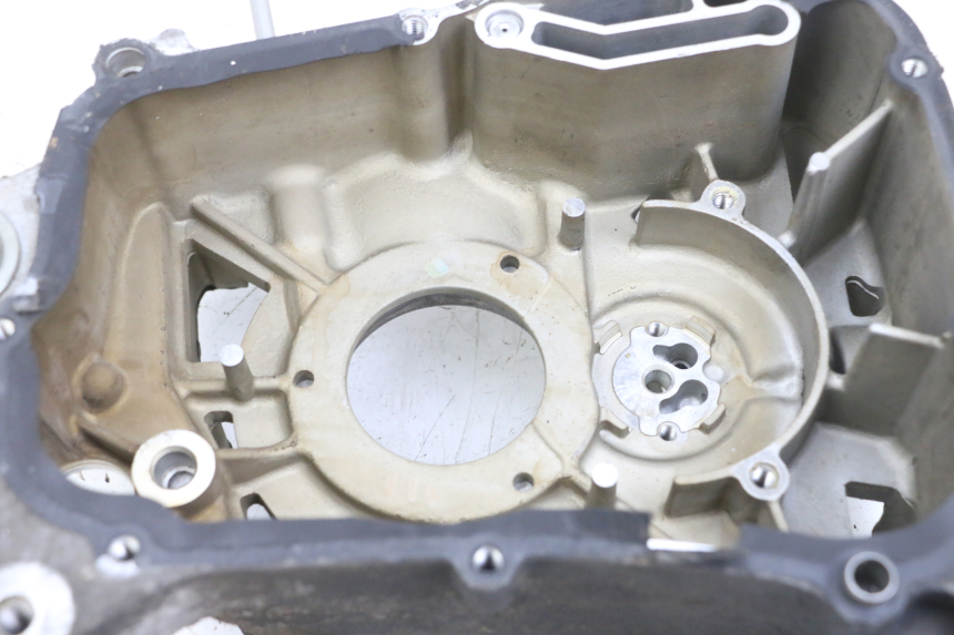 photo de OBUDOWA SILNIKA PRAWA YAMAHA X-MAX XMAX 125 (2010 - 2013) - Zbliżenie techniczne