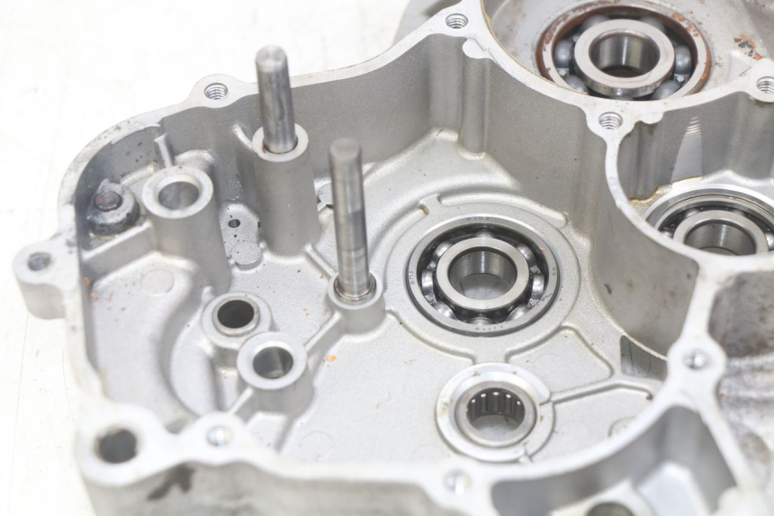 photo de OBUDOWA SILNIKA PRAWA PEUGEOT XP6 50 (2006 - 2011) - Widok ogólny