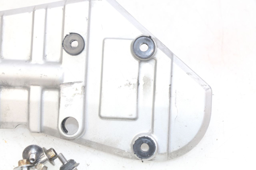 photo de OBUDOWA SILNIKA PRAWA KAWASAKI ZX-6R ZX6R 600 (1995 - 1997) - Zbliżenie techniczne