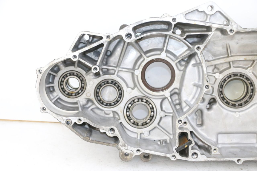 photo de Karter silnika lewy SUZUKI BURGMAN 650 (2013 - 2020) - Kontrola wizualna