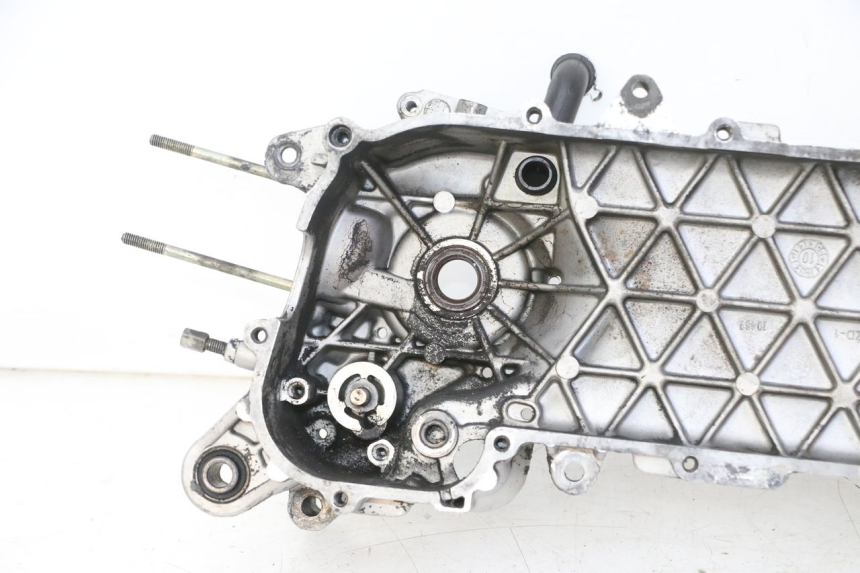 photo de Karter silnika lewy PIAGGIO NEW TYPHOON 50 (2010 - 2017) - Inny kąt widzenia