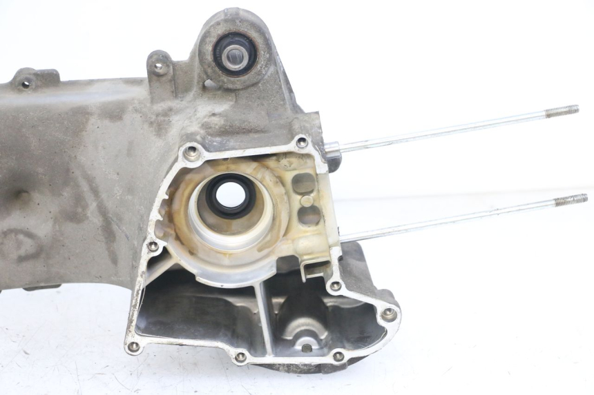 photo de Karter silnika lewy MBK OVETTO 4T 50 (2008 - 2016) - Inny kąt widzenia