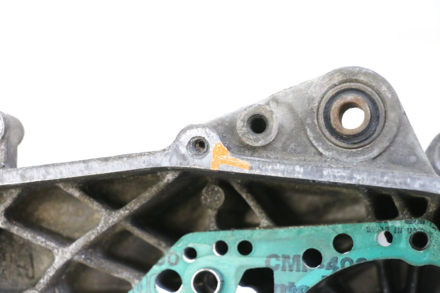 photo de Karter silnika lewy PEUGEOT TKR TREKKER FURIOUS 50 (2005 - 2014) - Zbliżenie komponentów