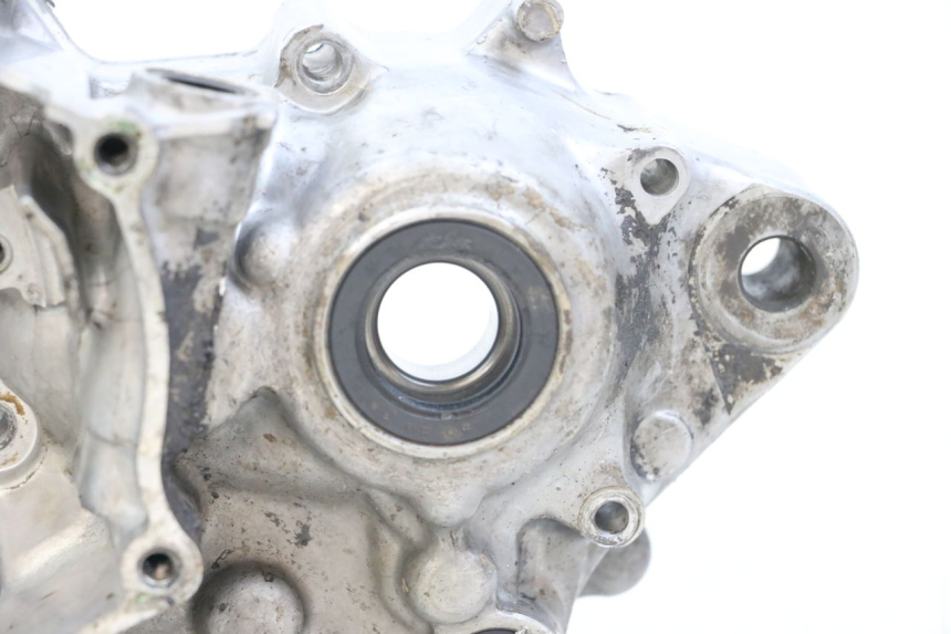 photo de Karter silnika lewy YAMAHA YZ 85 (2002 - 2018) - Zbliżenie komponentów