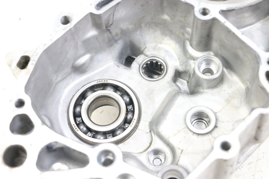 photo de Karter silnika lewy YAMAHA YZ 85 (2002 - 2018) - Inny kąt widzenia