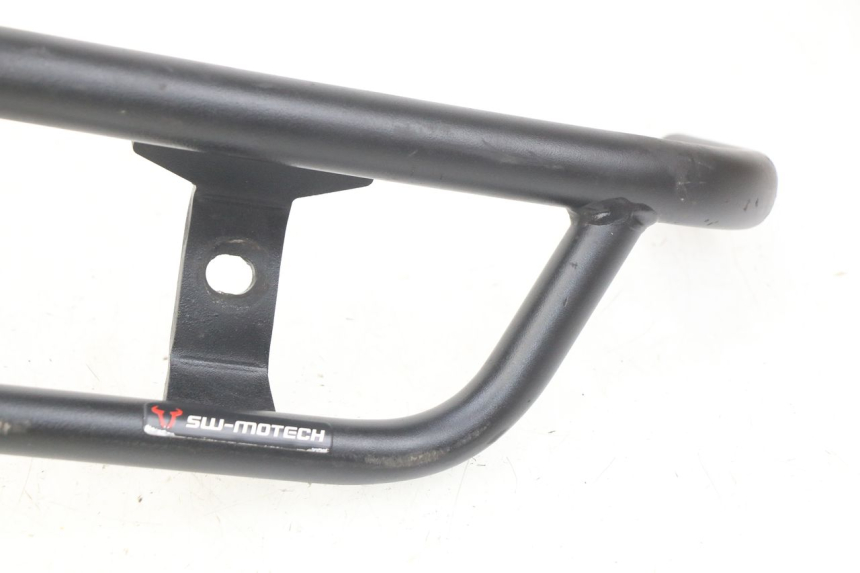 photo de OSŁONA CYLINDRA SILNIKA HONDA CB R 1000 (2018 - 2023) - Zbliżenie komponentów